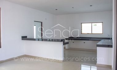 Casa en venta de 4 habitaciones con piscina grande en San Diego Cutz Conkal