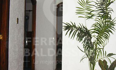 BURZACO - Hermosa y Cómoda casa en 4 niveles. Gran construcción! 170 m2 con quincho y pileta / Se puede anexar terreno lindante