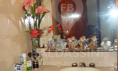 BURZACO - Hermosa y Cómoda casa en 4 niveles. Gran construcción! 170 m2 con quincho y pileta / Se puede anexar terreno lindante