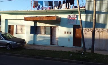 galpon a media cuadra de ruta 197