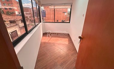 apartamento en arriendo en florida nueva. Cod A11576