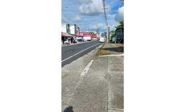 ALQUILO LOCAL EN PARQUE LEFEVRE