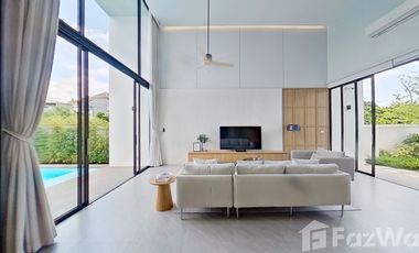 4 Bedroom House for sale at World Club Land