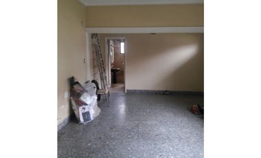 chalet a la venta 4 dormitorios + dependencia de servicio Punta Mogotes