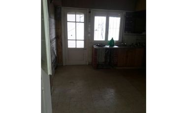 chalet a la venta 4 dormitorios + dependencia de servicio Punta Mogotes