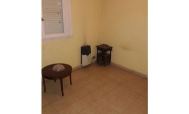 chalet a la venta 4 dormitorios + dependencia de servicio Punta Mogotes