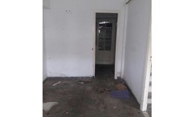 chalet a la venta 4 dormitorios + dependencia de servicio Punta Mogotes