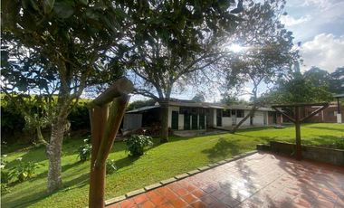 FINCA CON AMPLIO LOTE EN SANTA ELENA VEREDA SANTA ELENA SECTOR CENTRAL