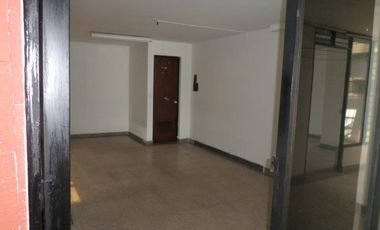 oficina en arriendo/venta en centro. Cod V1201