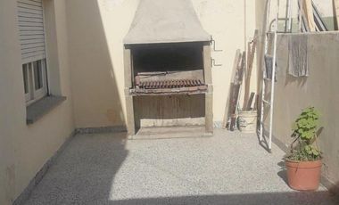 Local de 300 m2 con vivienda en planta alta