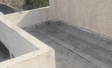 Local de 300 m2 con vivienda en planta alta