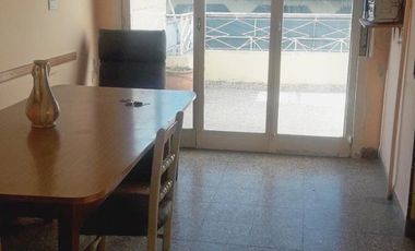 Local de 300 m2 con vivienda en planta alta