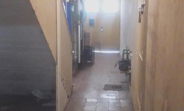 Local de 300 m2 con vivienda en planta alta