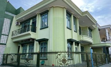 Rumah disewakan di RW 02, Jambangan, Jambangan, Surabaya, Jawa Timur