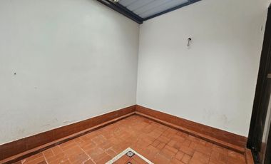 casa en arriendo en altos de ginebra. Cod A124213
