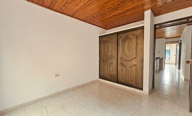 casa en arriendo en altos de ginebra. Cod A124213