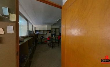 oficina en arriendo/venta en la candelaria. Cod A5214