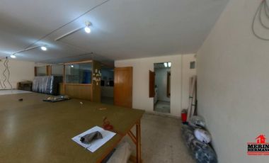 oficina en arriendo/venta en la candelaria. Cod A5214