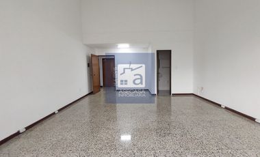 COD. 5261 - SE ARRIENDA OFICINA - BARRIO: CENTRO