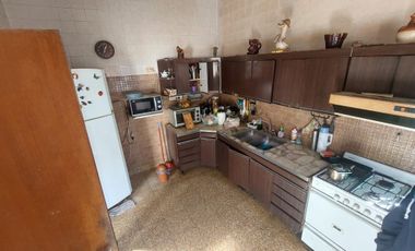 Casa En Venta Sobre Medrano Próximo A Fiscalía, Zona Cortijo Nuevo