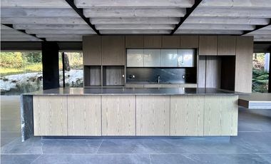 CASA EN VENTA Y RENTA / EN CONDOMINIO / CON ALBERCA / CON JACUZZI