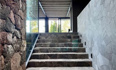 CASA EN VENTA Y RENTA / EN CONDOMINIO / CON ALBERCA / CON JACUZZI