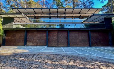 CASA EN VENTA Y RENTA / EN CONDOMINIO / CON ALBERCA / CON JACUZZI