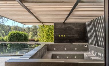 CASA EN VENTA Y RENTA / EN CONDOMINIO / CON ALBERCA / CON JACUZZI