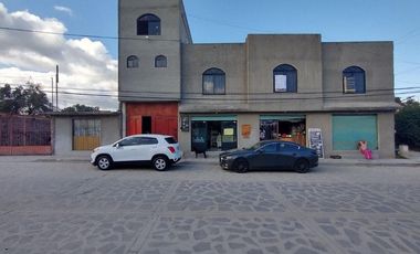 Tepotzotlan  Casa en VENTA con 3 departamentos y 3 locales