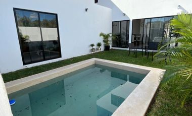 Casa en venta de dos plantas con piscina, Misnebalam, Yucatán