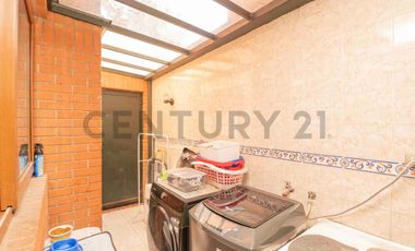 Casa Mediterránea Avda Plaza en condominio