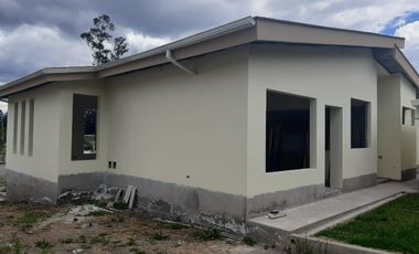 CONOCOTO, Conjunto Montecarlo, Casa independiente con terreno, una planta, 3 alcobas