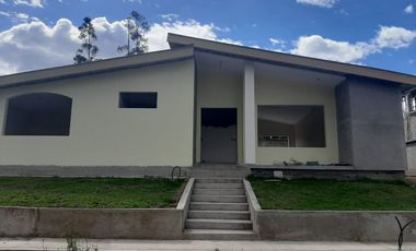 CONOCOTO, Conjunto Montecarlo, Casa independiente con terreno, una planta, 3 alcobas