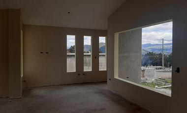 CONOCOTO, Conjunto Montecarlo, Casa independiente con terreno, una planta, 3 alcobas