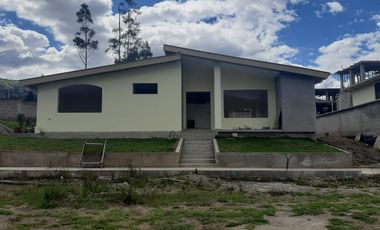 CONOCOTO, Conjunto Montecarlo, Casa independiente con terreno, una planta, 3 alcobas