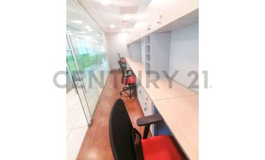 ARRIENDO OFICINA VITACURA-AMPLIA PLANTA CON VISTAS