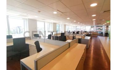 ARRIENDO OFICINA VITACURA-AMPLIA PLANTA CON VISTAS