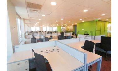 ARRIENDO OFICINA VITACURA-AMPLIA PLANTA CON VISTAS