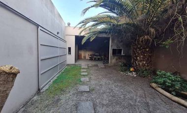 Casa PH en venta en Lomas de Zamora Este