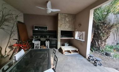 Casa PH en venta en Lomas de Zamora Este