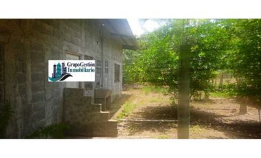 VENDO CASA CON 1000 METROS EN BOQUERON
