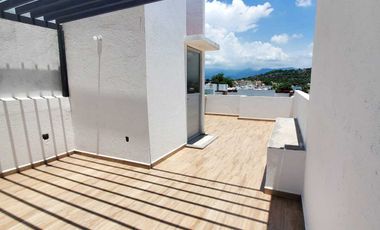 VENTA DE CASA EN EXCLUSIVO RESIDENCIAL CON ALBERCA EN YAUTEPEC, MORELOS