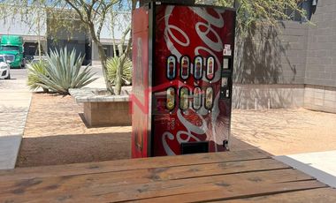 SE RENTA BODEGA SOBRE CARRETERA A KINO EN HERMOSILLO SONORA