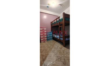 En Venta!! Casa De 3 Pisos En Avenida 2 De Mayo - Moyobamba.