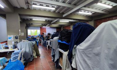 edificio en venta en zona industrial. Cod V28070