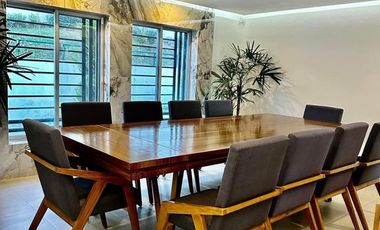 Residencia en exclusivo condominio.