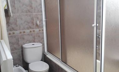 PH DE 3 AMB. Y MEDIO CON PATIO ( SUPER LUMINOSO Y A NUEVO)