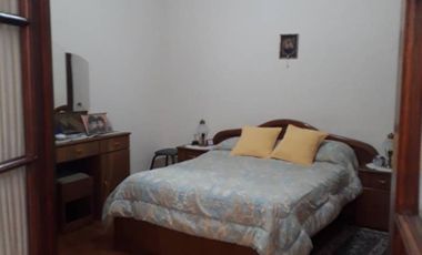 PH DE 3 AMB. Y MEDIO CON PATIO ( SUPER LUMINOSO Y A NUEVO)