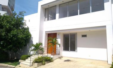 CASA en VENTA en Los Patios Urbanización Bella Vista