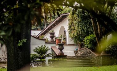 EN VENTA GRAN CASA ESTILO COLONIAL EN RANCHO CORTÉS CUERNAVACA MOR 3,130  TERRE
